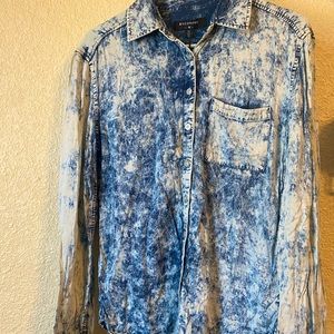 ByCorpus acid wash button down shirt with collar blue Women’s Small NWT